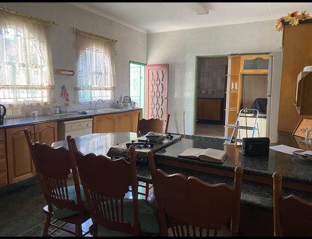 4 BEDROOM HOUSE FOR SALE IN PALM RIDGE